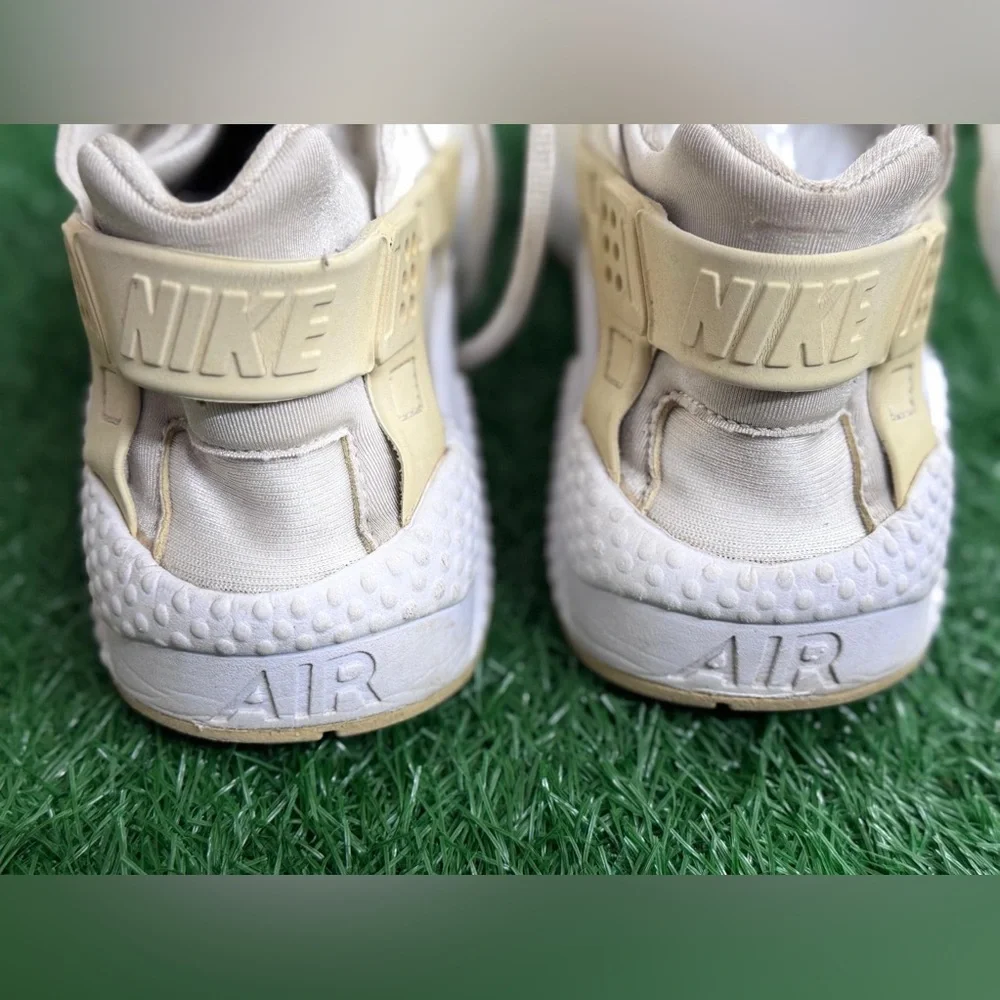 Nike Air Huarache Run White‎ White (Women's) Size 9